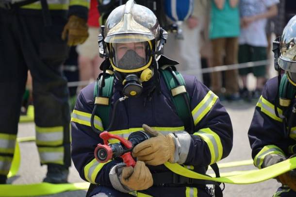 Один человек пострадал при пожаре в Боровичах