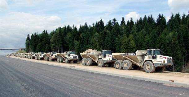 В Солецком округе проверили 18 км отремонтированных дорог