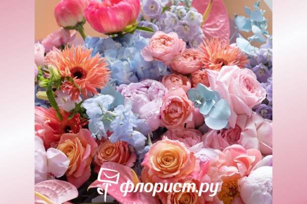 Выбираем цветы для Нины. Советы от Флорист.ру